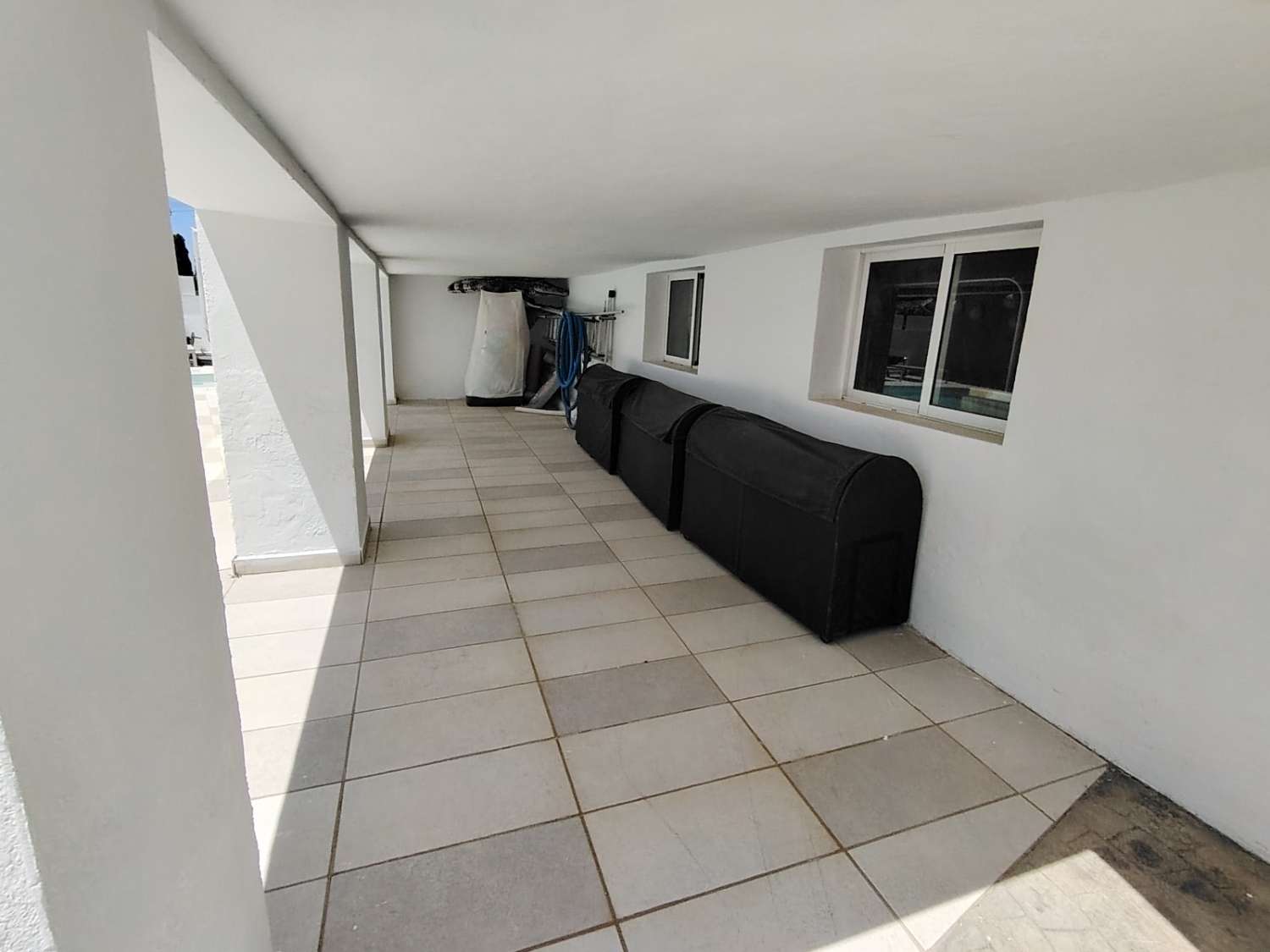 Chalet con 5 dormitorios y piscina privada en Fuente del Badén, Nerja