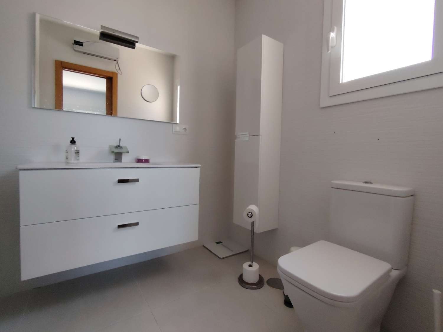 Chalet con 5 dormitorios y piscina privada en Fuente del Badén, Nerja