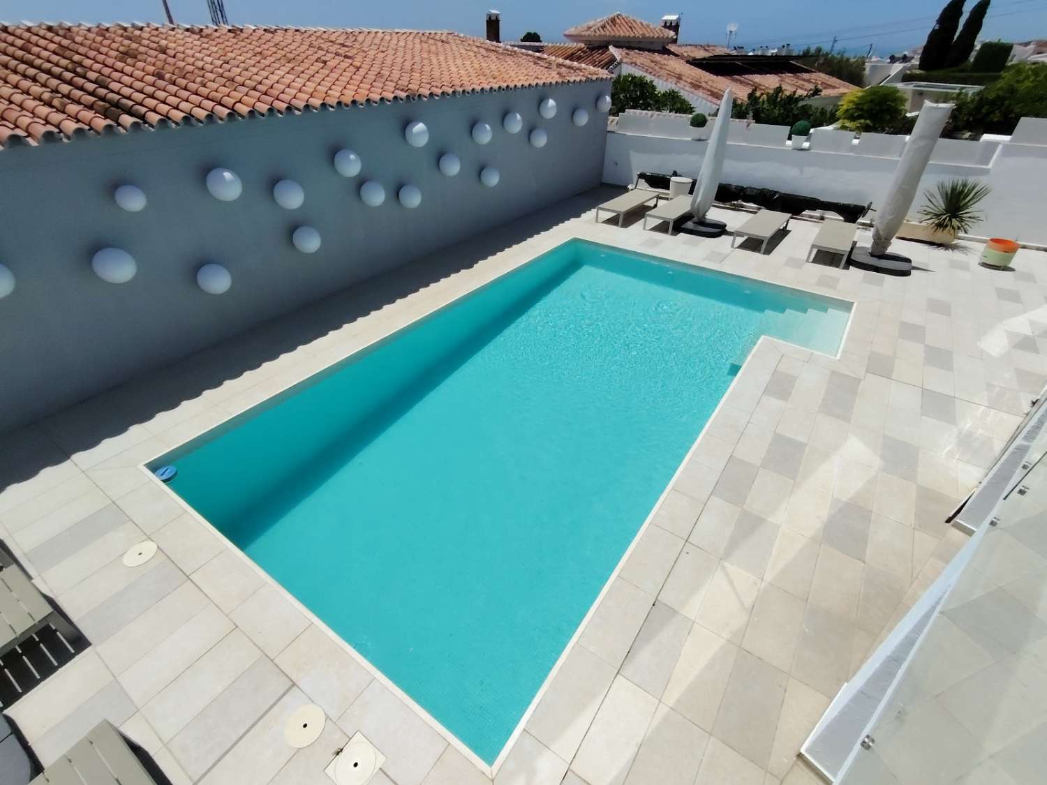 Chalet con 5 dormitorios y piscina privada en Fuente del Badén, Nerja