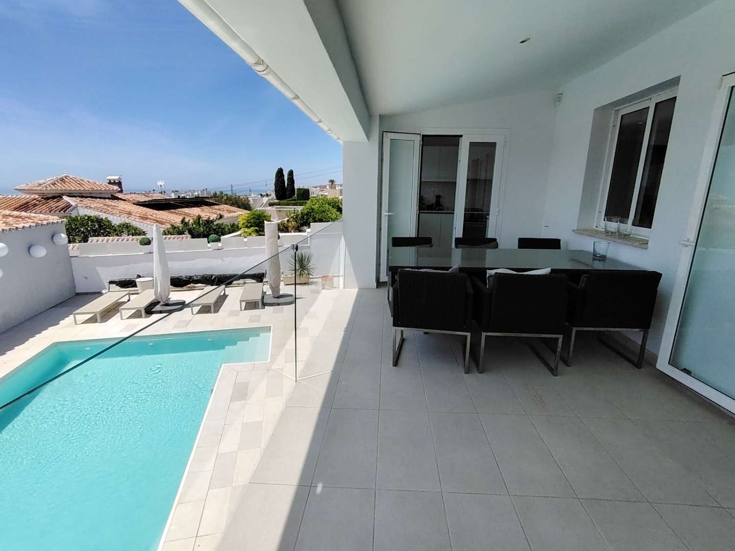 Chalet con 5 dormitorios y piscina privada en Fuente del Badén, Nerja