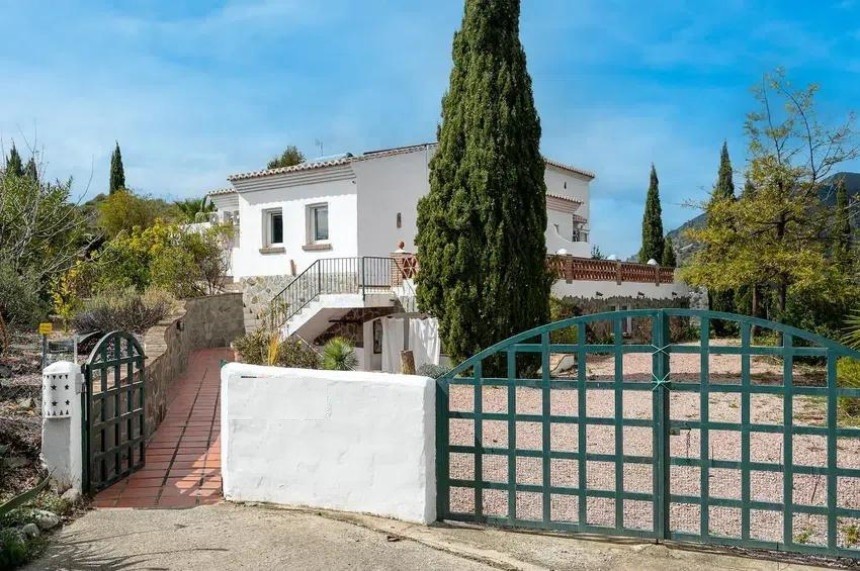 Villa en venta en Frigiliana