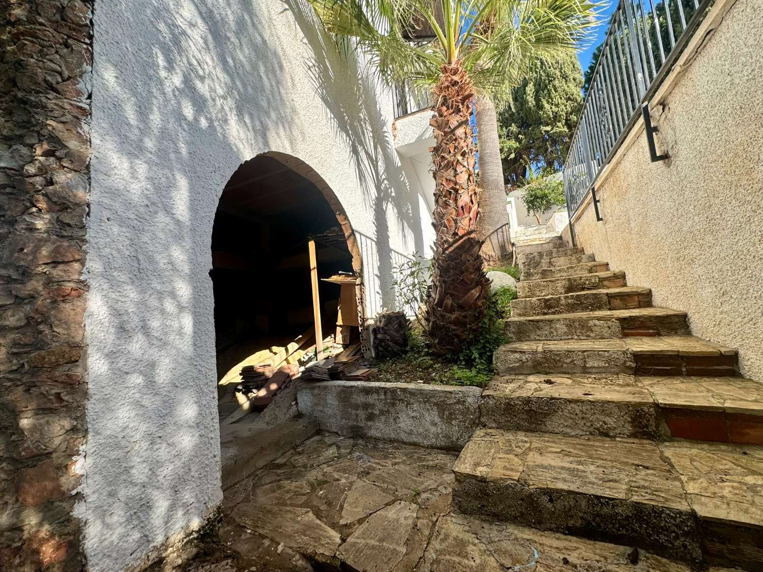 Adosado en venta con dos dormitorios en Urb Lotta Mia, Nerja