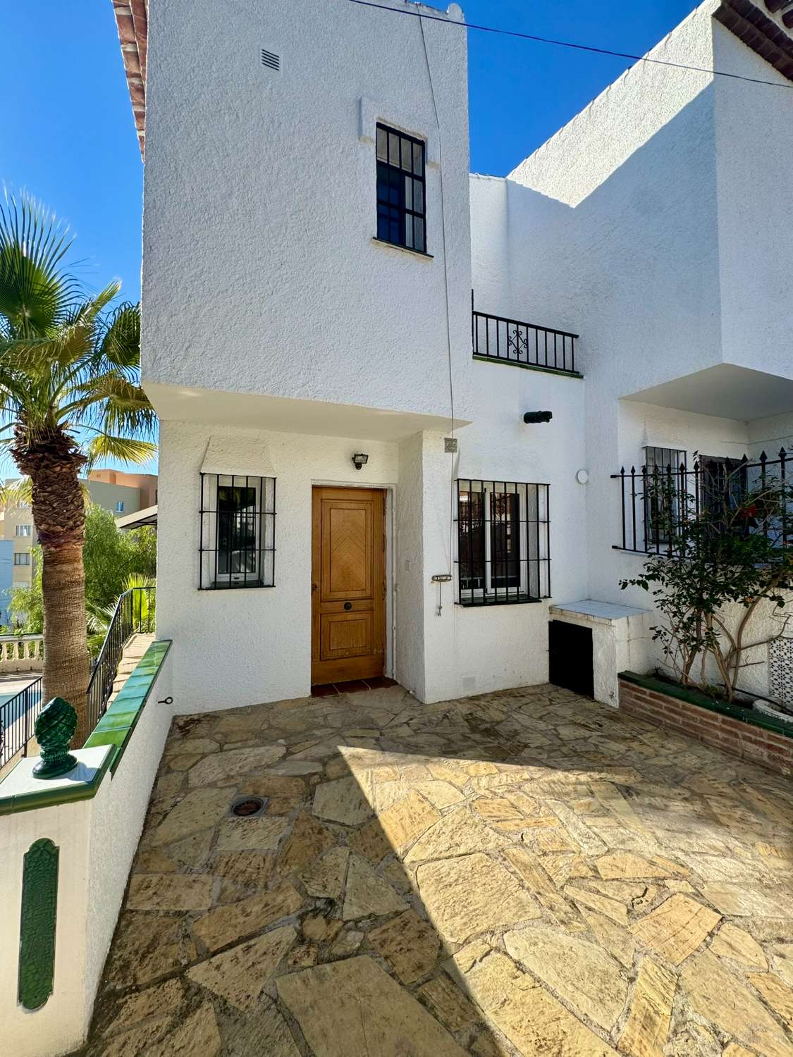 Adosado en venta con dos dormitorios en Urb Lotta Mia, Nerja