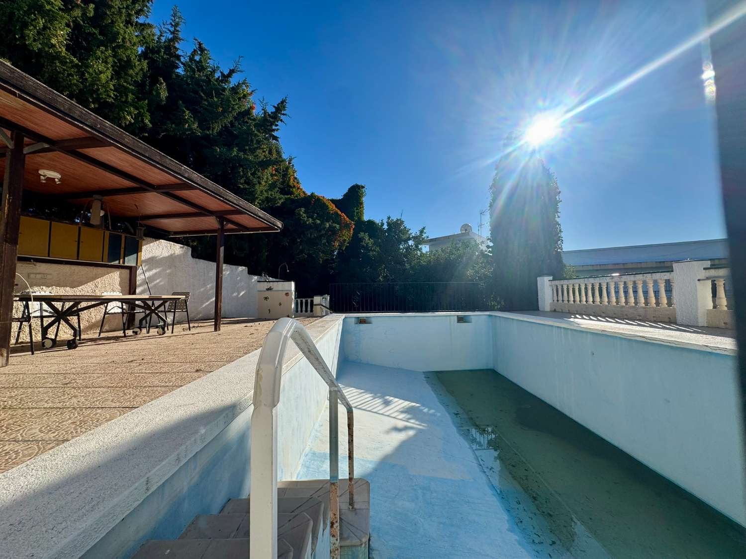 Adosado en venta con dos dormitorios en Urb Lotta Mia, Nerja