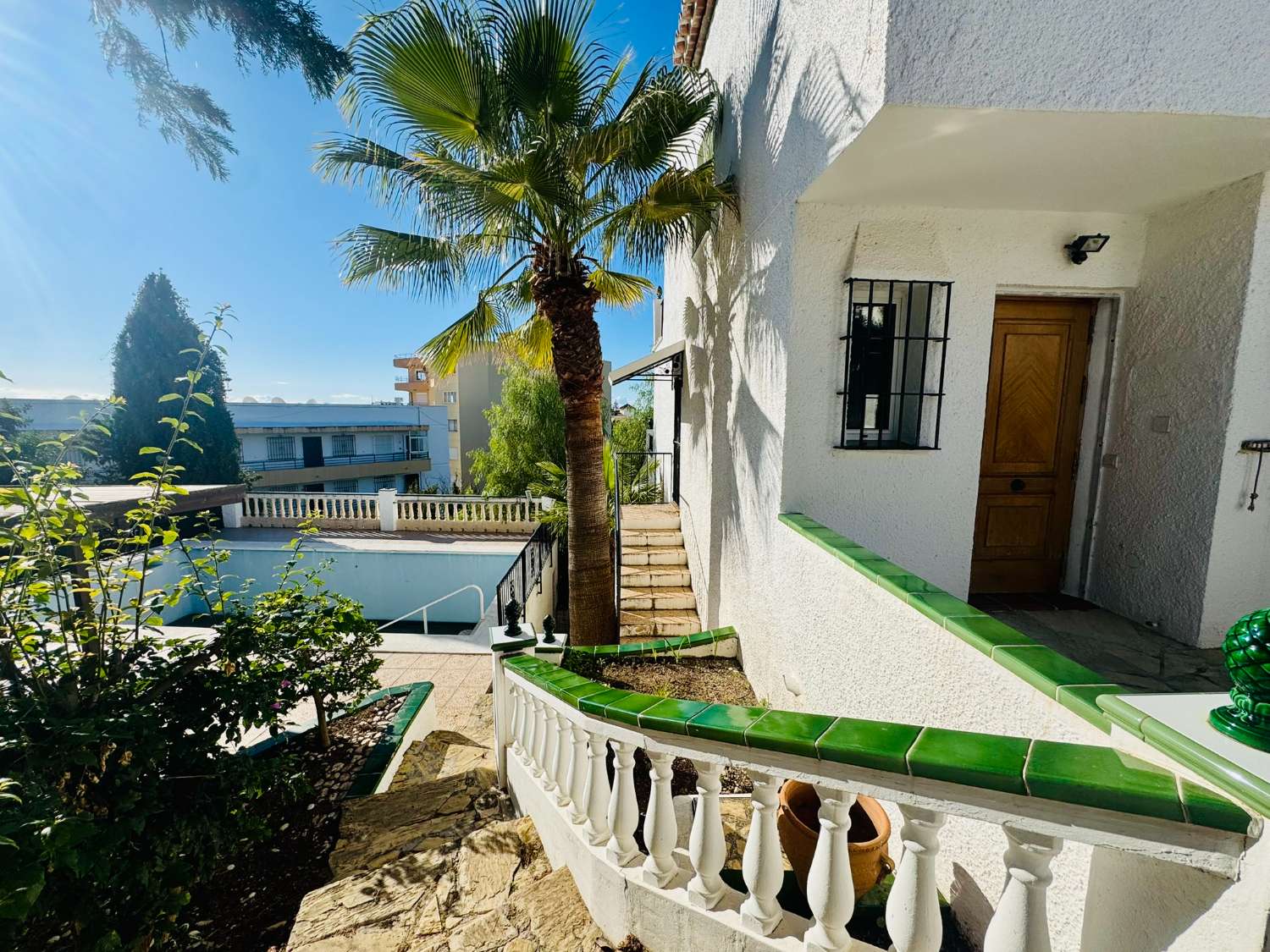 Adosado en venta con dos dormitorios en Urb Lotta Mia, Nerja