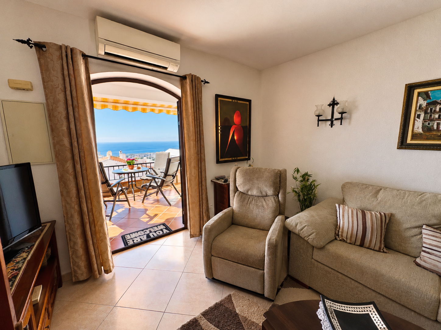 Encantador apartamento de 2 dormitorios con amplias terrazas y espectaculares vistas al mar en San Juan de Capistrano, Nerja