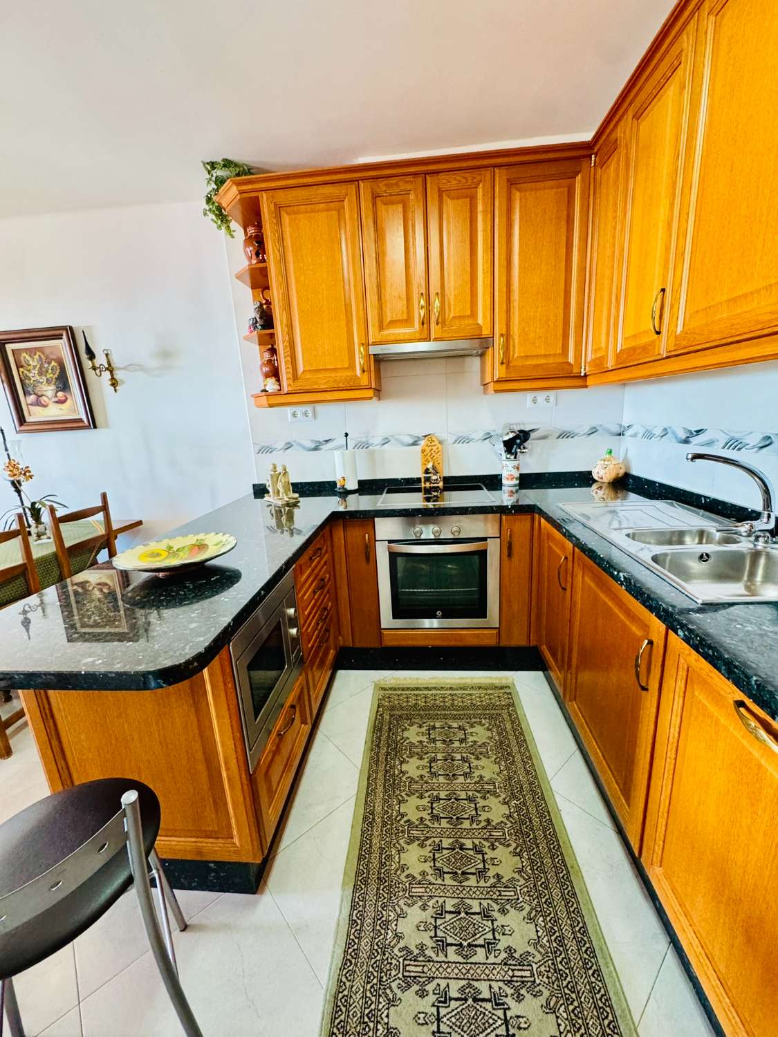 Encantador apartamento de 2 dormitorios con amplias terrazas y espectaculares vistas al mar en San Juan de Capistrano, Nerja
