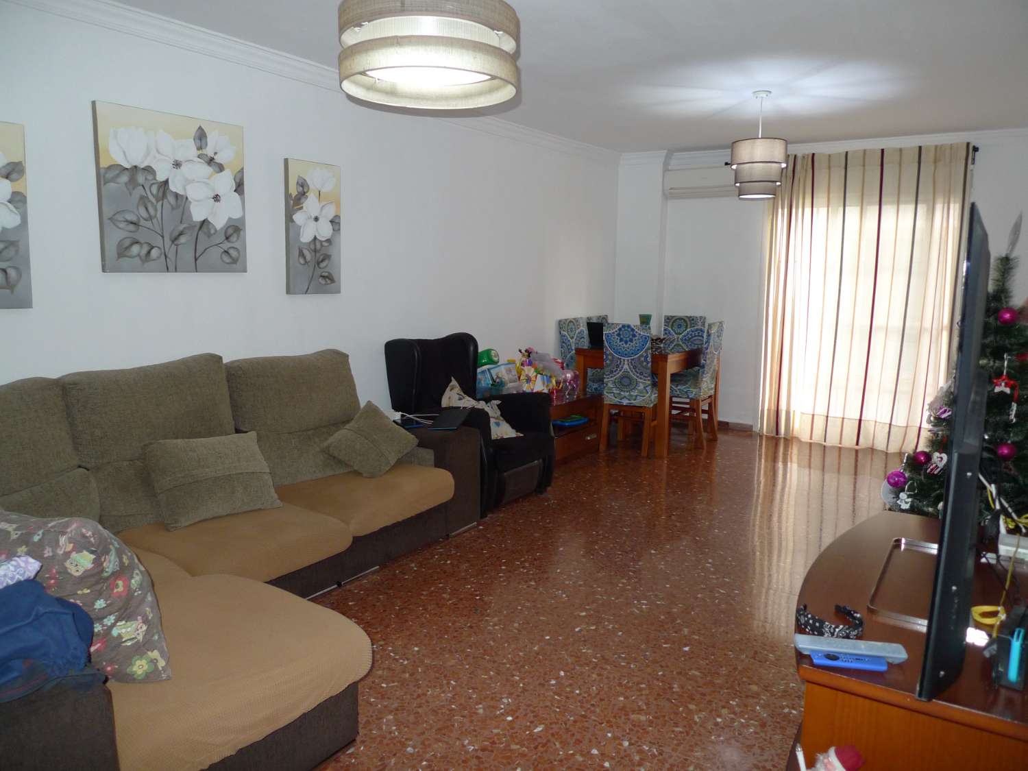 Apartamento de 3 dormitorios en venta en Nerja