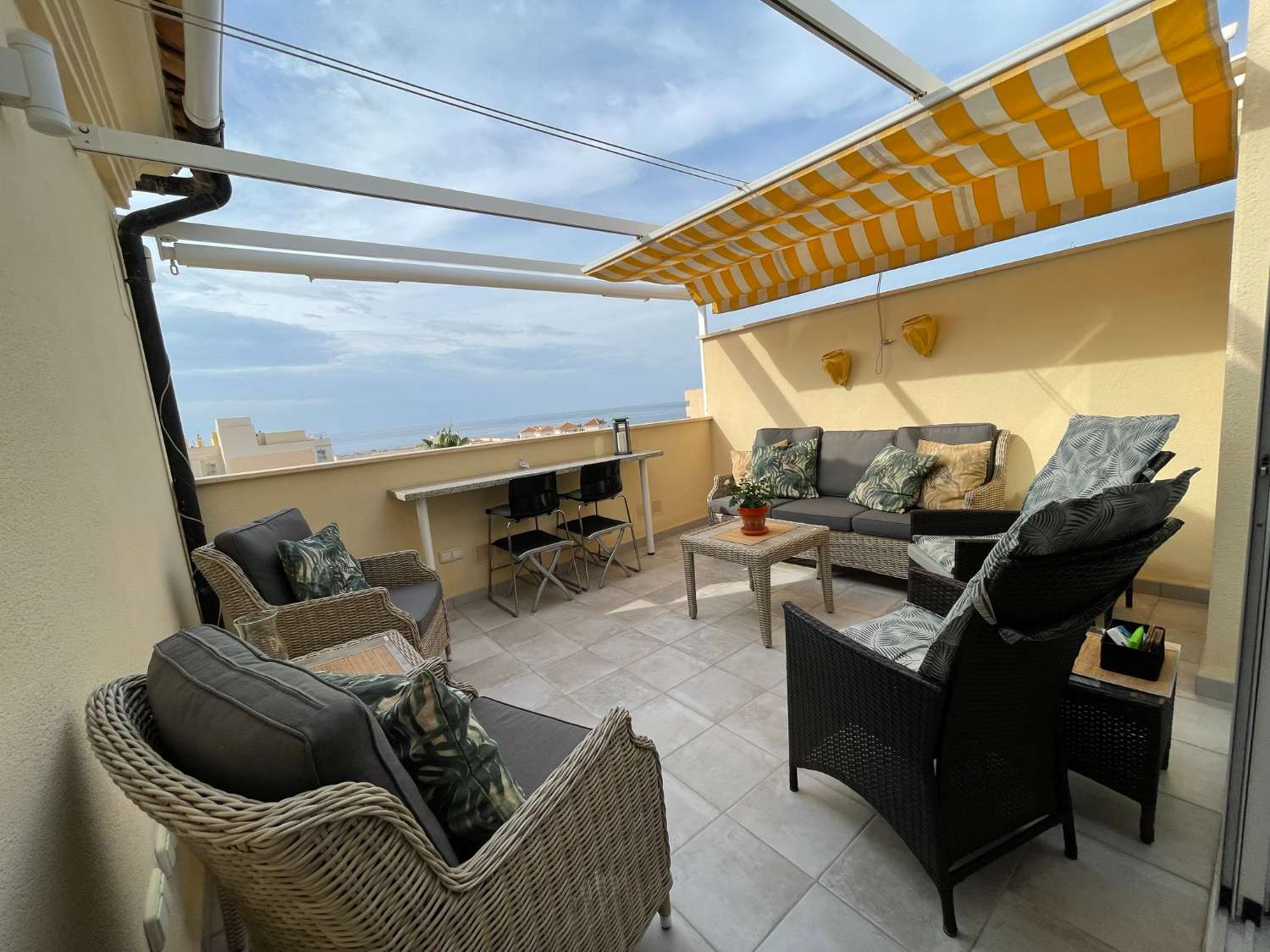 Two-bedroom penthouse for sale in the Torrecilla area, Nerja