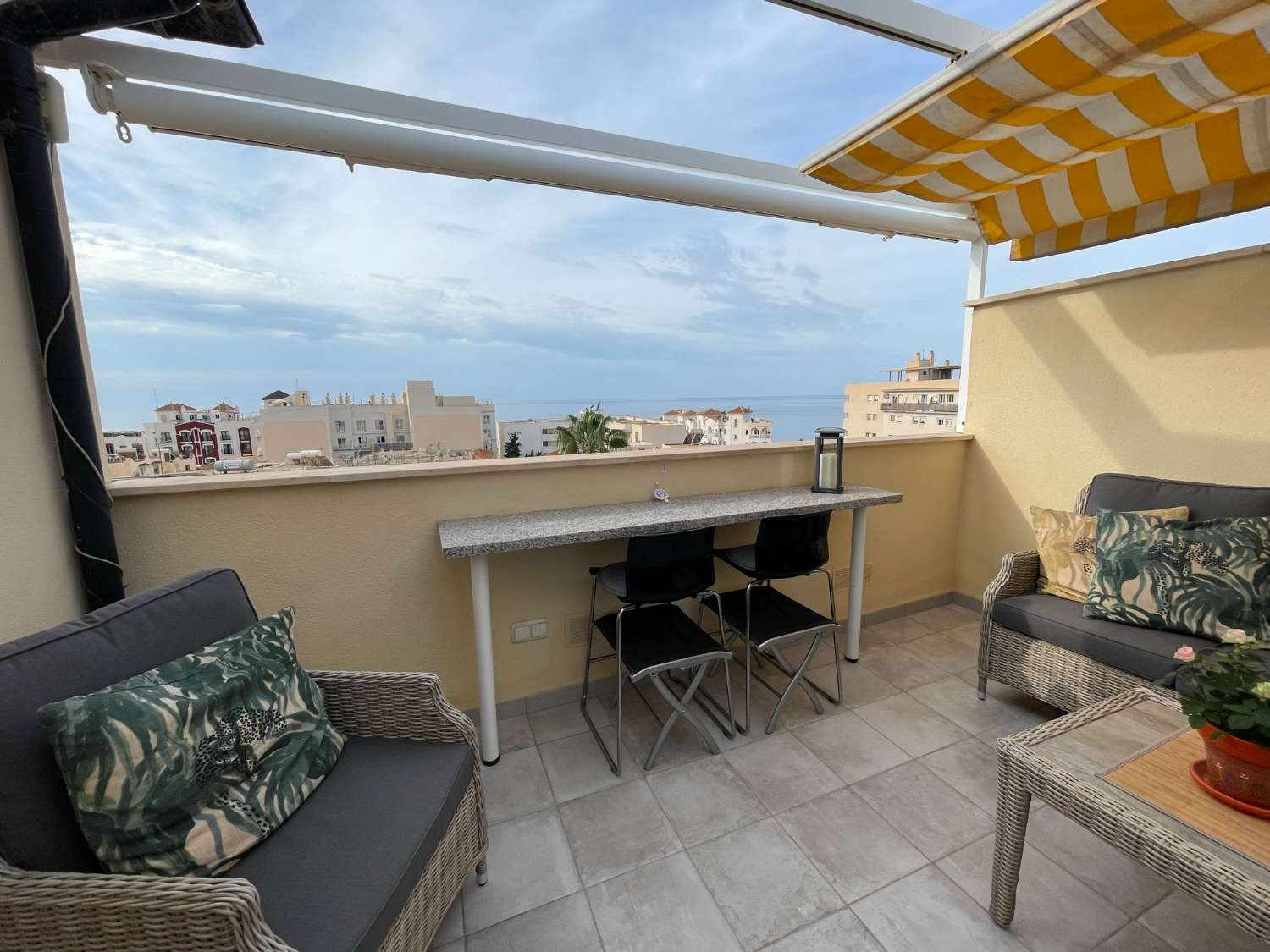Two-bedroom penthouse for sale in the Torrecilla area, Nerja