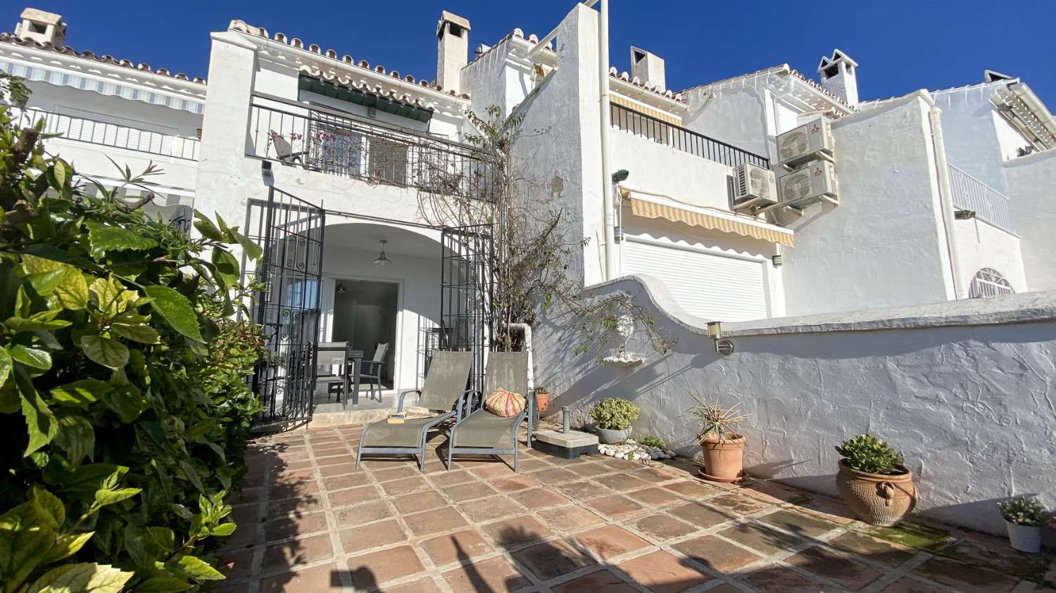 Radhus med 2 sovrum till salu i Urb Los Naranjos, Nerja