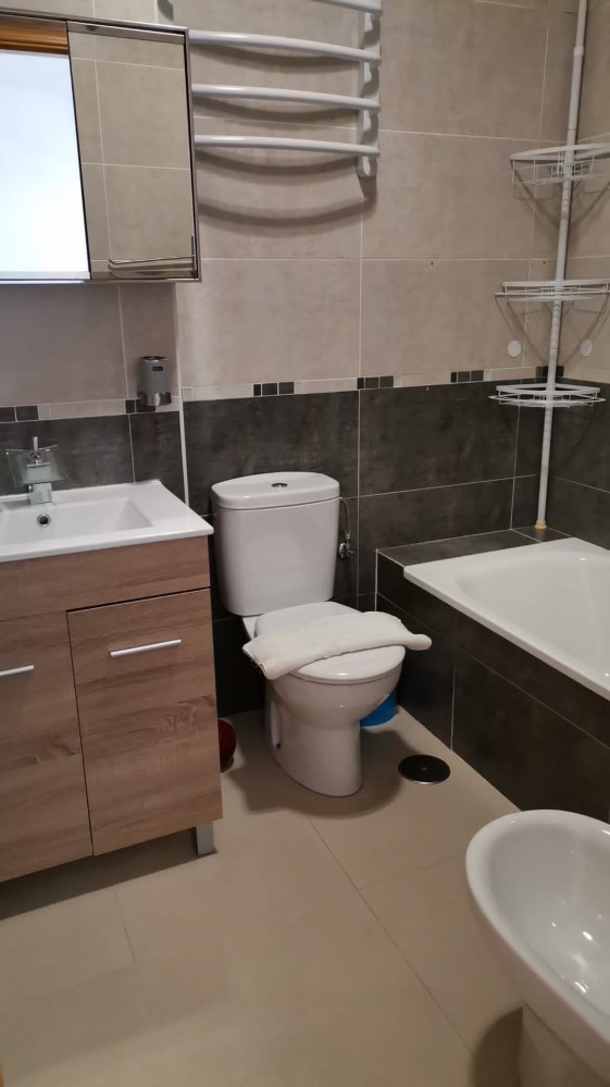 3BR radhus till salu ovanför Burriana-stranden, Nerja