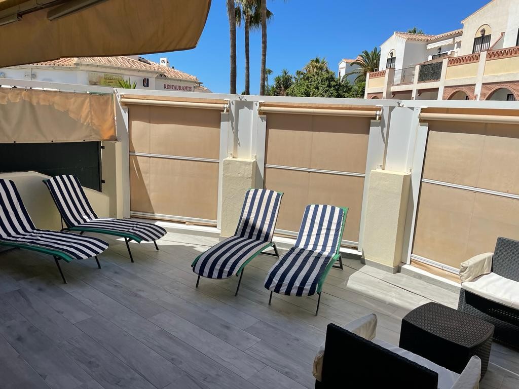 3BR radhus till salu ovanför Burriana-stranden, Nerja