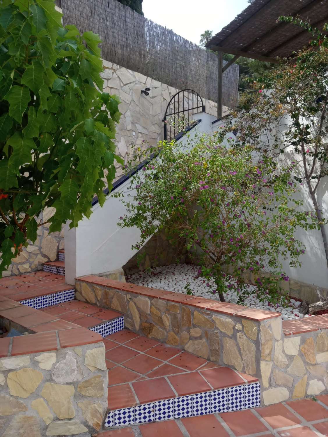 Villa con vista spettacolare, piscina privata e 3 camere da letto a Punta Lara, Nerja