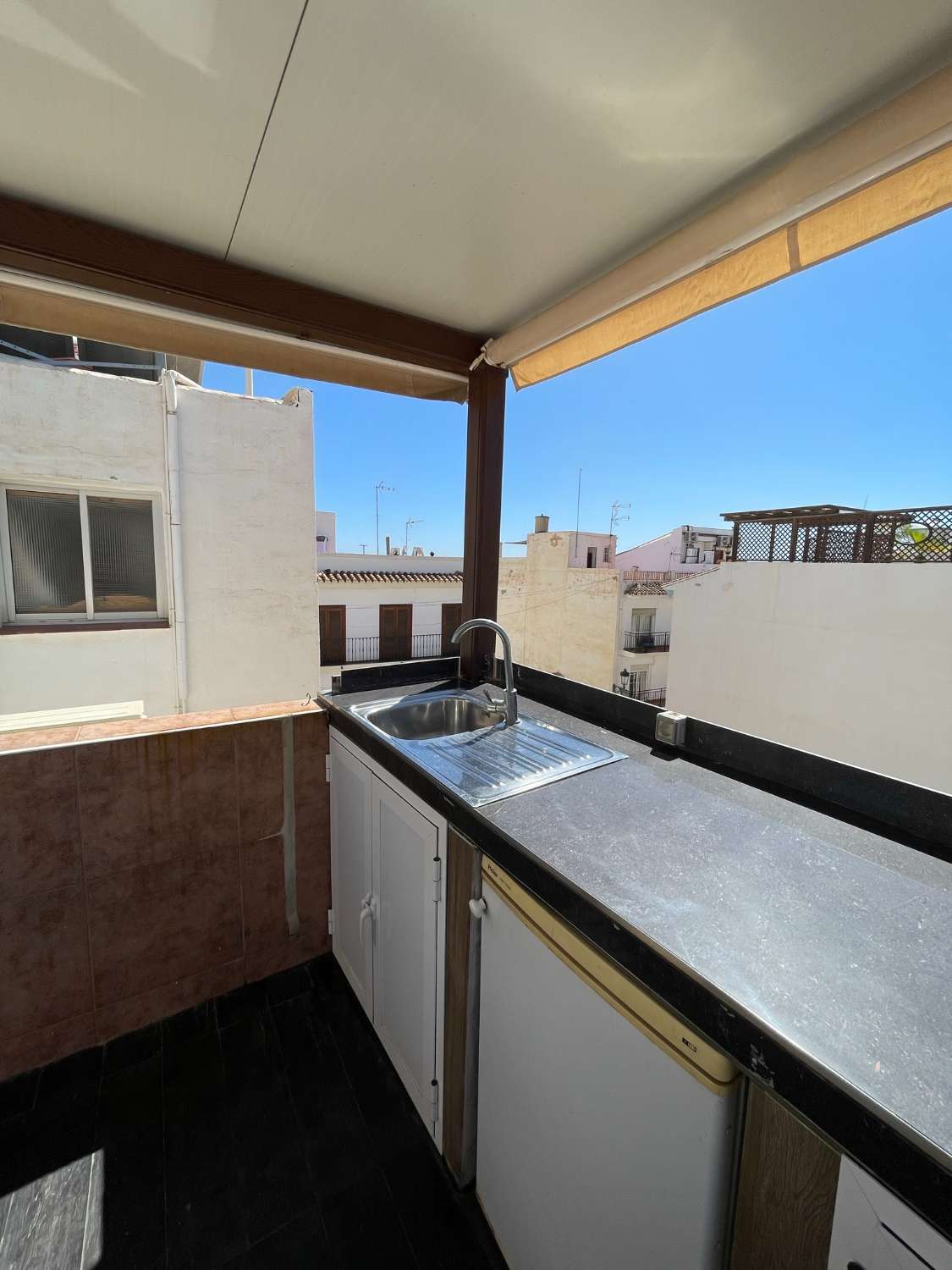 Appartement met privéterras en 4 slaapkamers in het centrum van Nerja