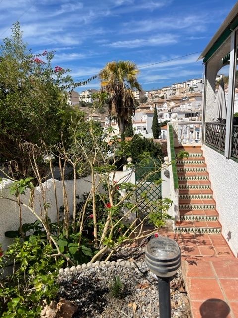 Detached villa for sale in Urb Naricha, Nerja