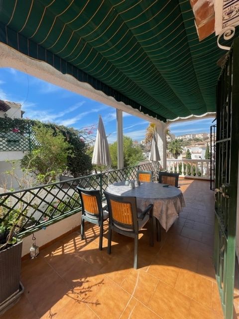 Detached villa for sale in Urb Naricha, Nerja