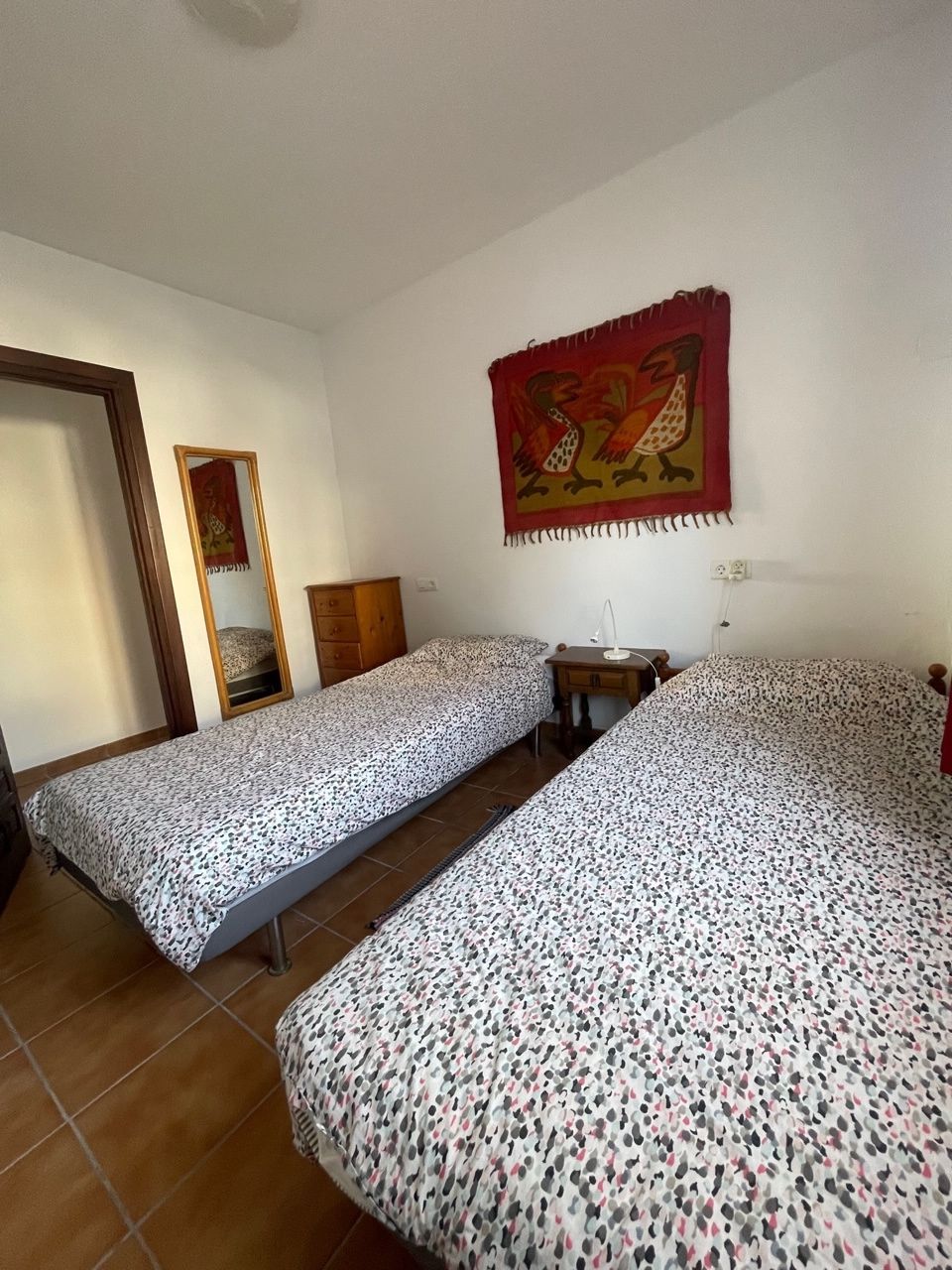 Precioso apartamento de 2 dormitorios en venta En Urb Paco Romo, Nerja