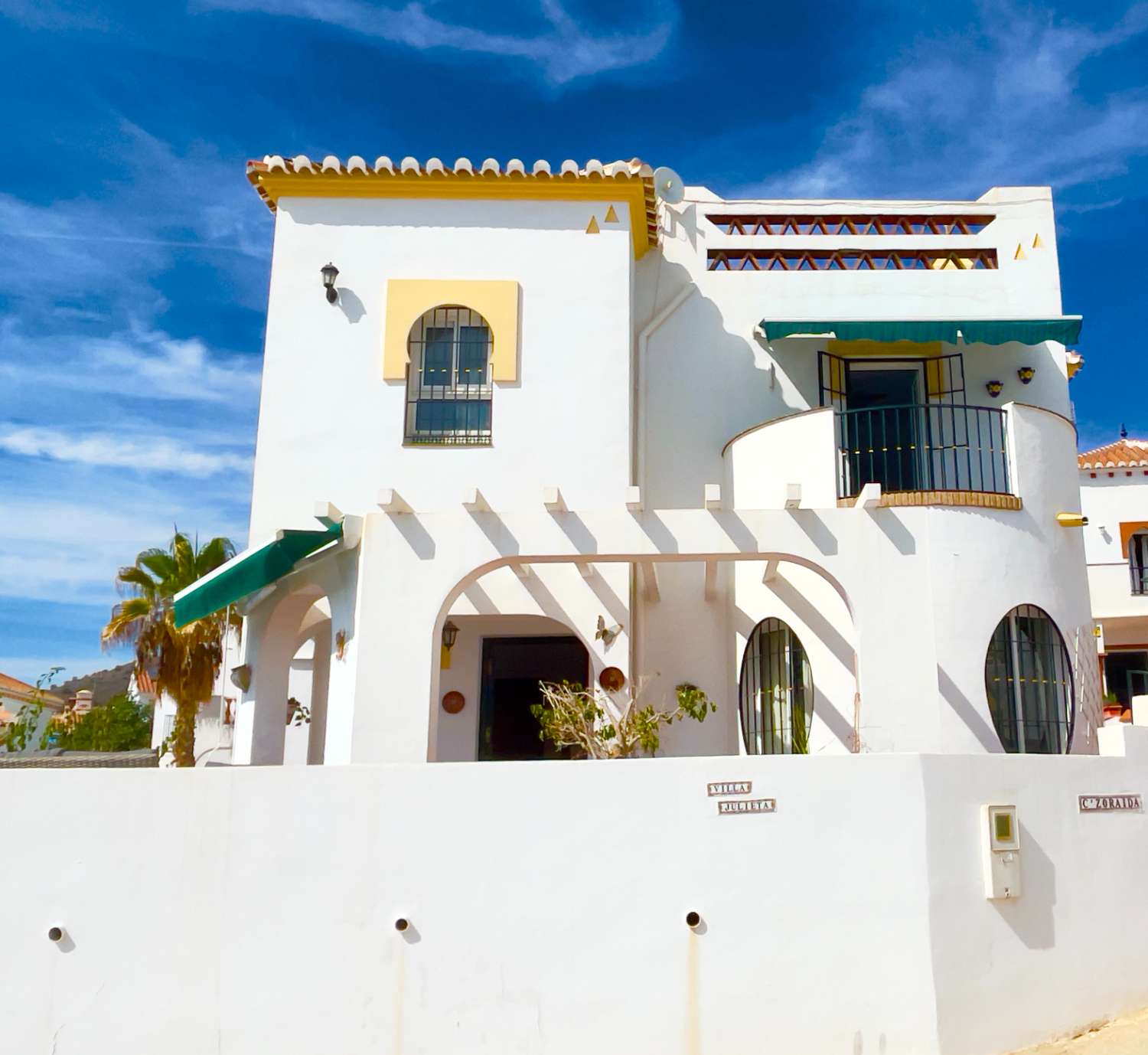 Villa - Chalet en venta en Maro