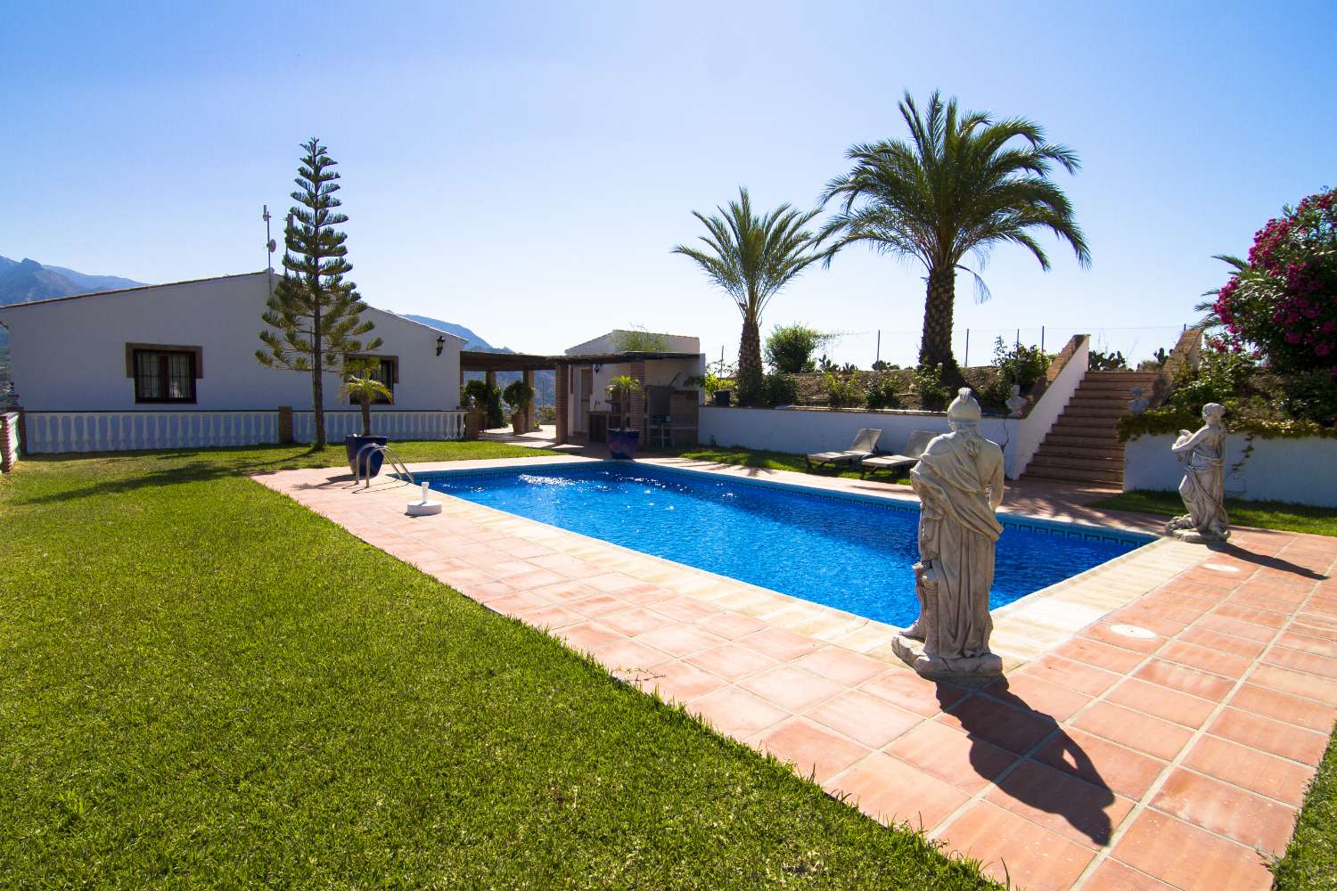 Villa te koop in Torrox