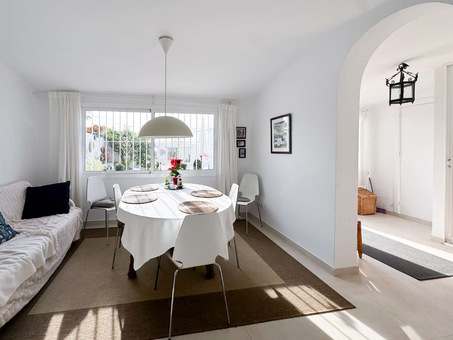 Hus till salu i Urb Capistrano Pueblo, Nerja