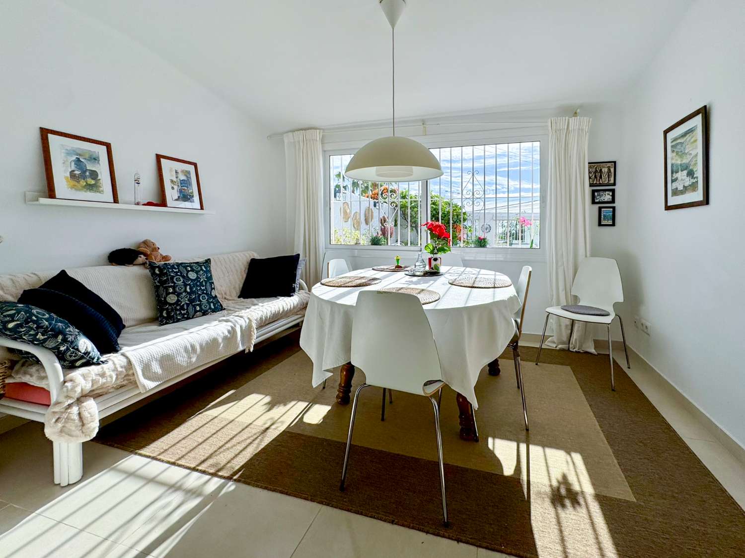 Hus till salu i Urb Capistrano Pueblo, Nerja