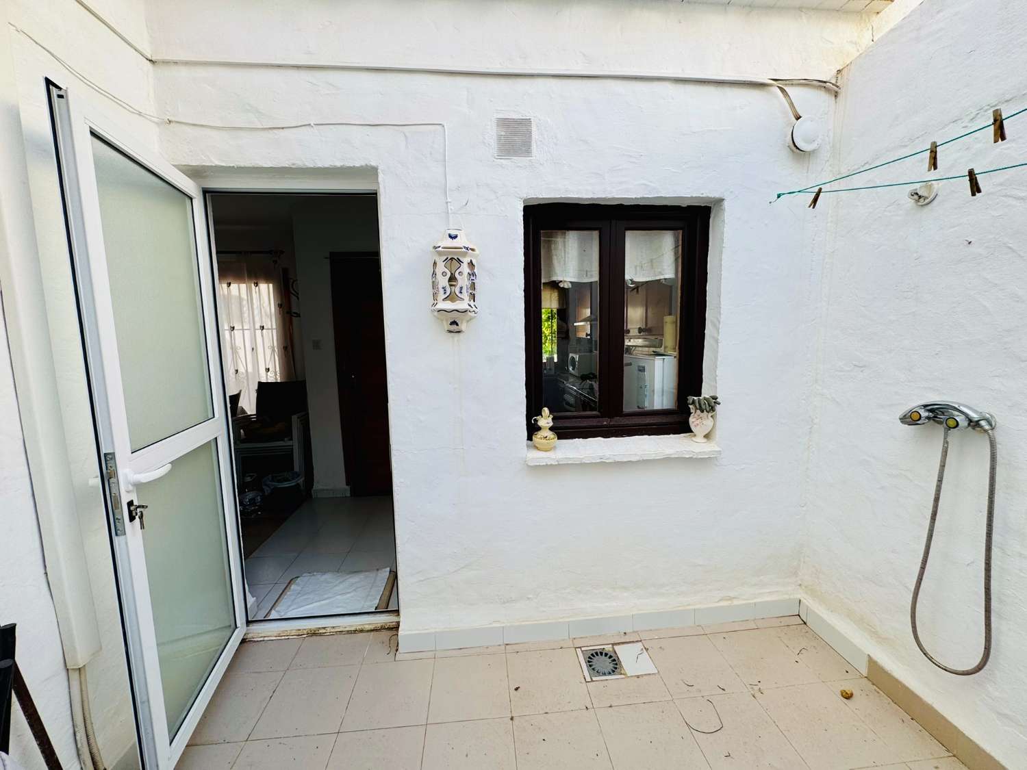Driekamerwoning te koop in Urb Almijara III, Nerja