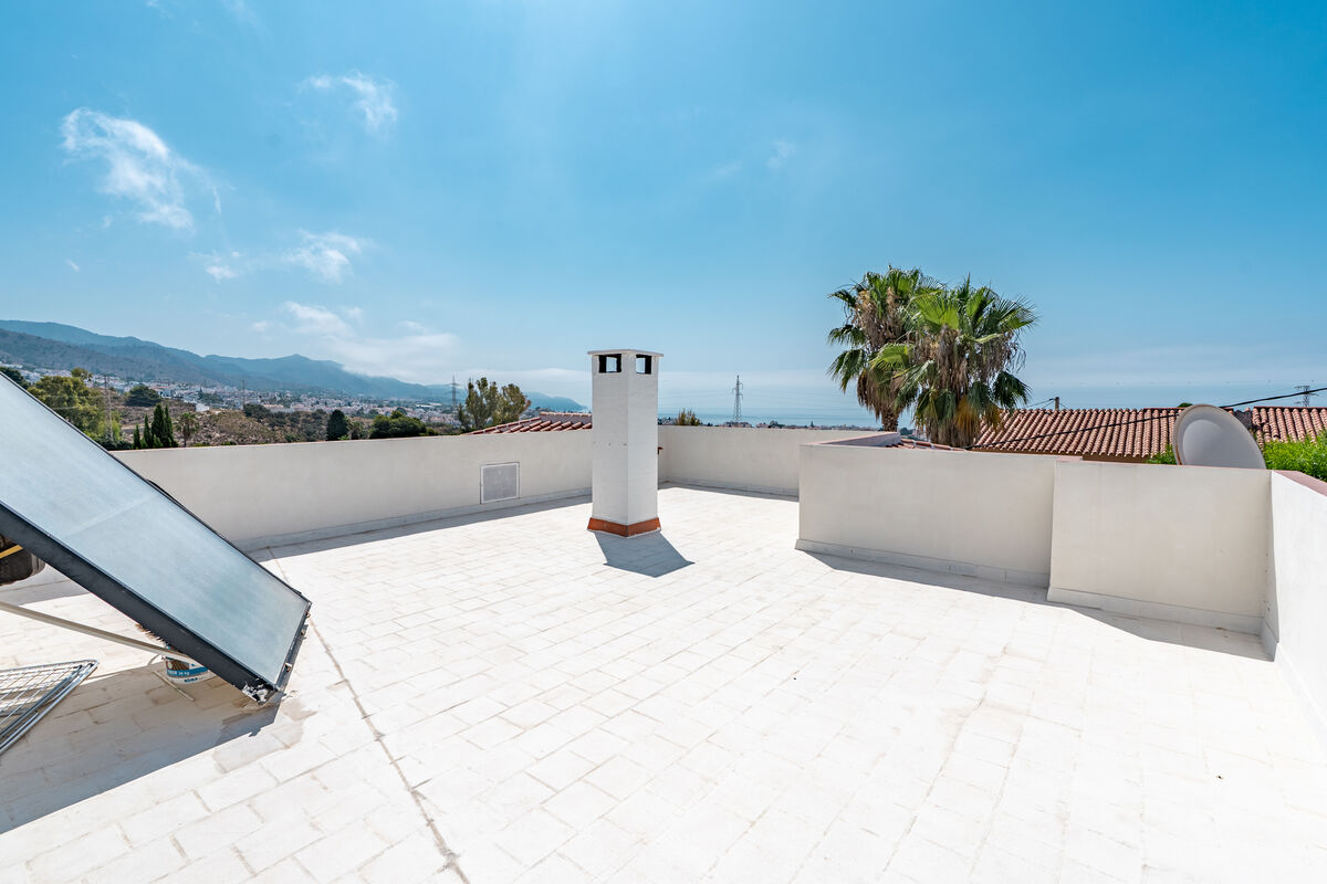 Villa en venta en La Exótica, Nerja