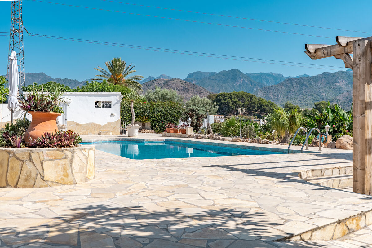 Villa en venta en La Exótica, Nerja