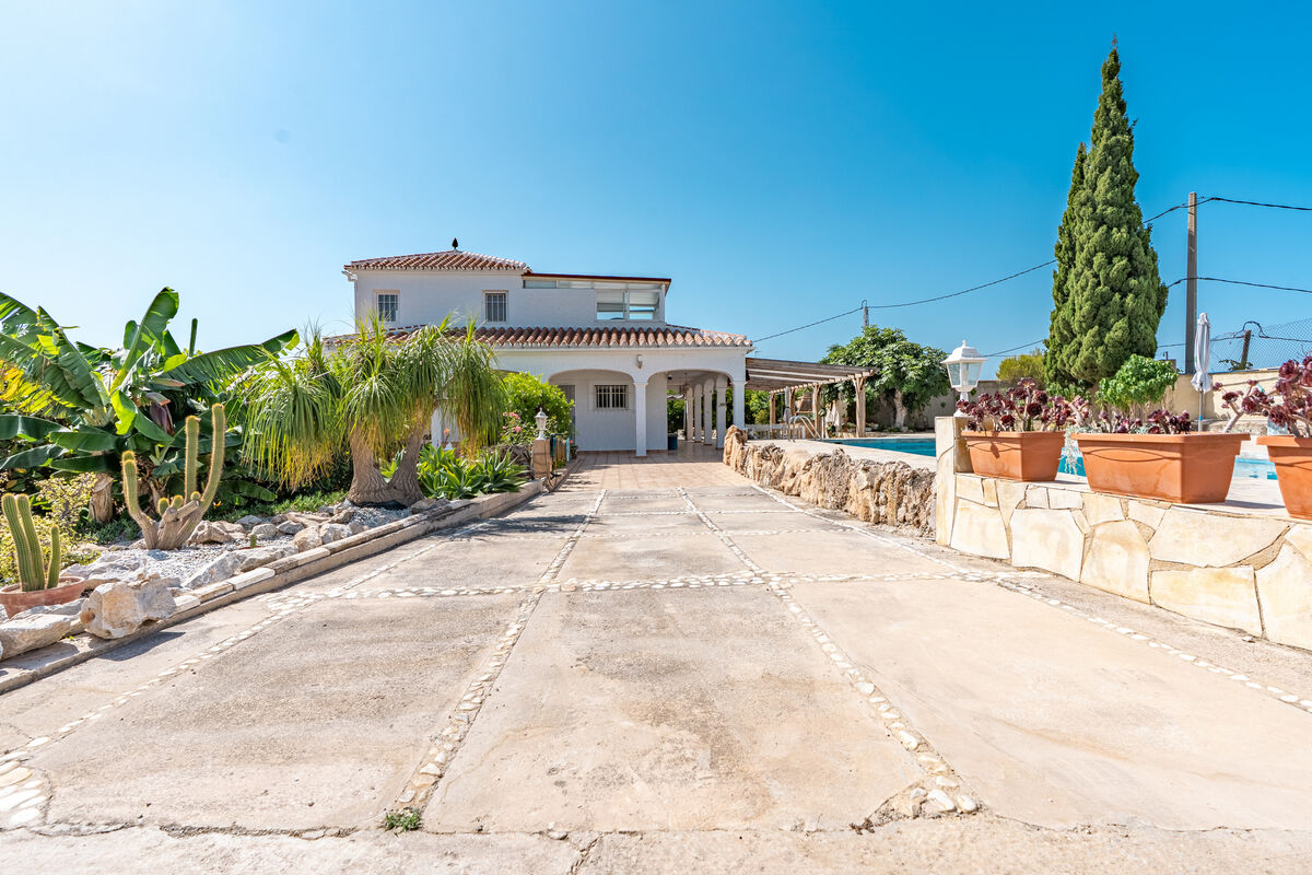 Villa en venta en La Exótica, Nerja