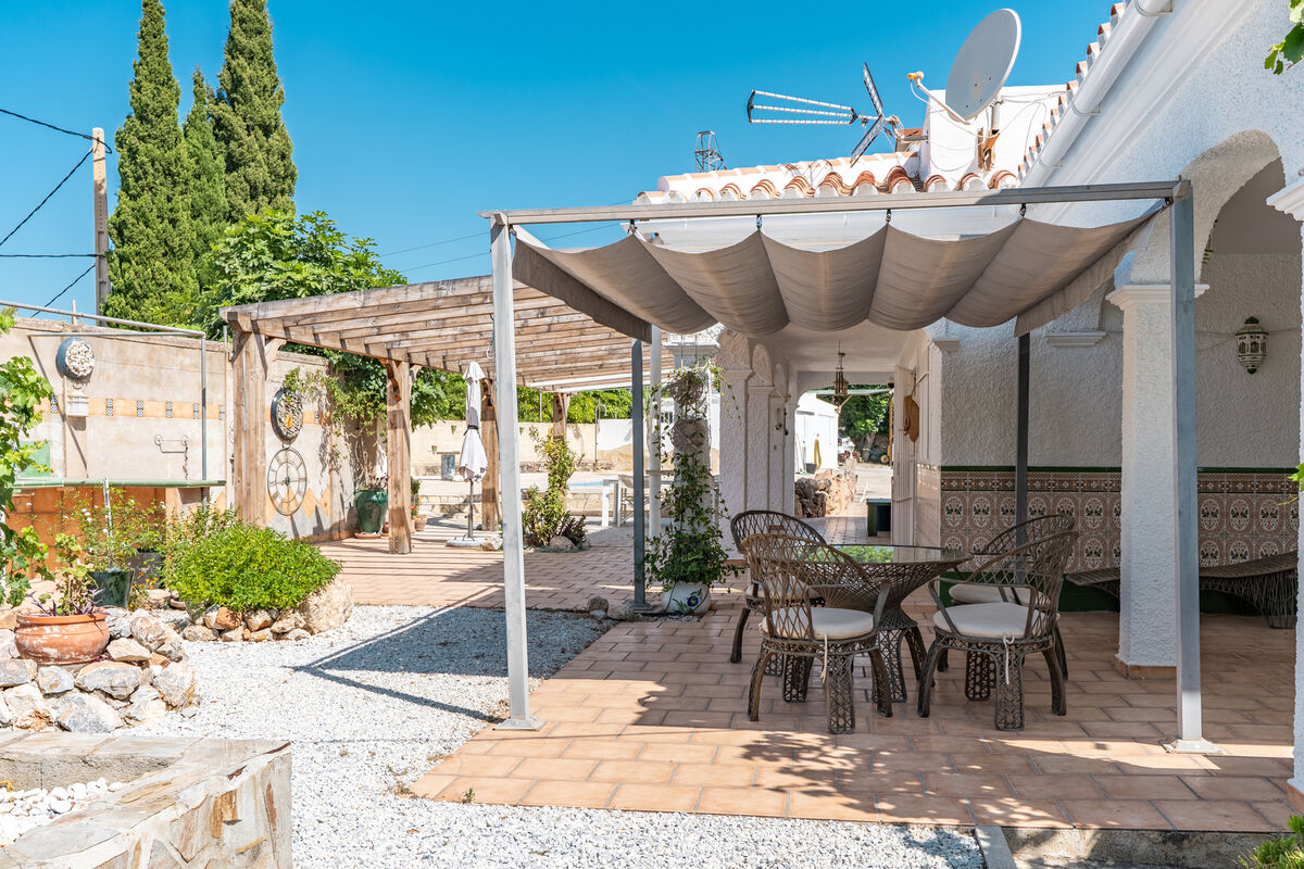 Villa en venta en La Exótica, Nerja