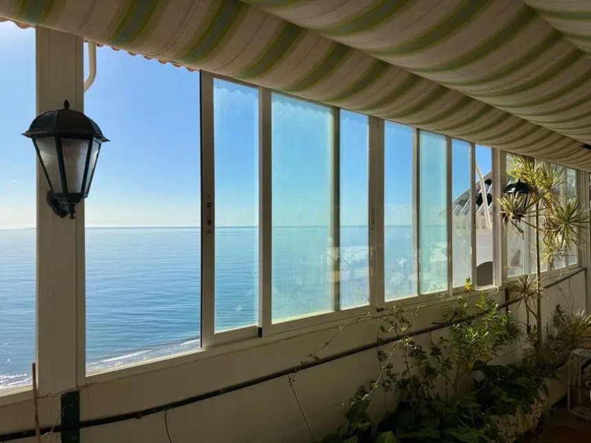 Apartamento en venta en Torrox Costa