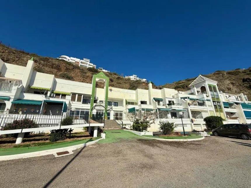 Apartamento en venta en Torrox Costa