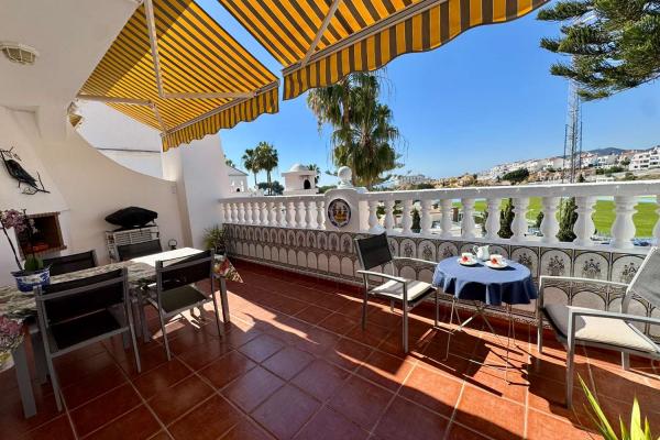 Duplex for sale in Nerja