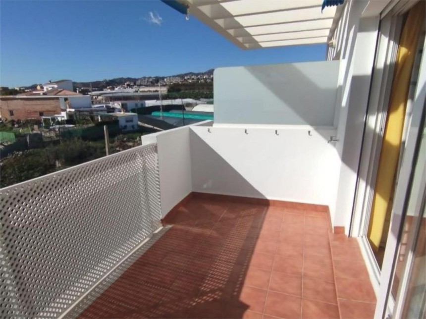 Lägenhet till salu i Torrox Costa