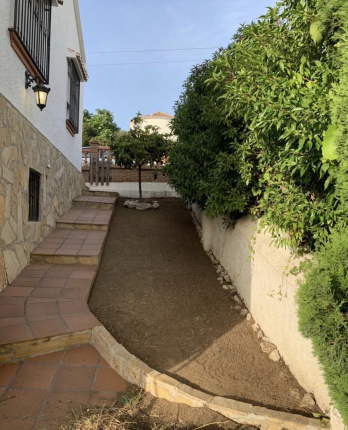 Villa till salu i Caleta de Vélez