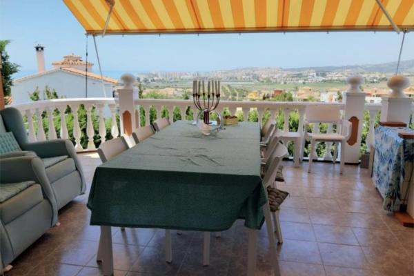 Villa till salu i Caleta de Vélez
