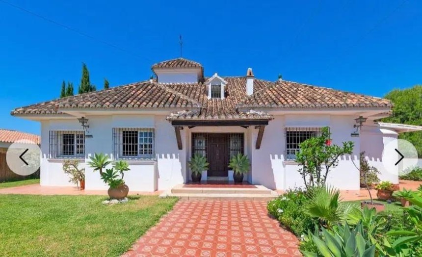 Villa en venta en La Cala del Moral (Rincón de la Victoria)