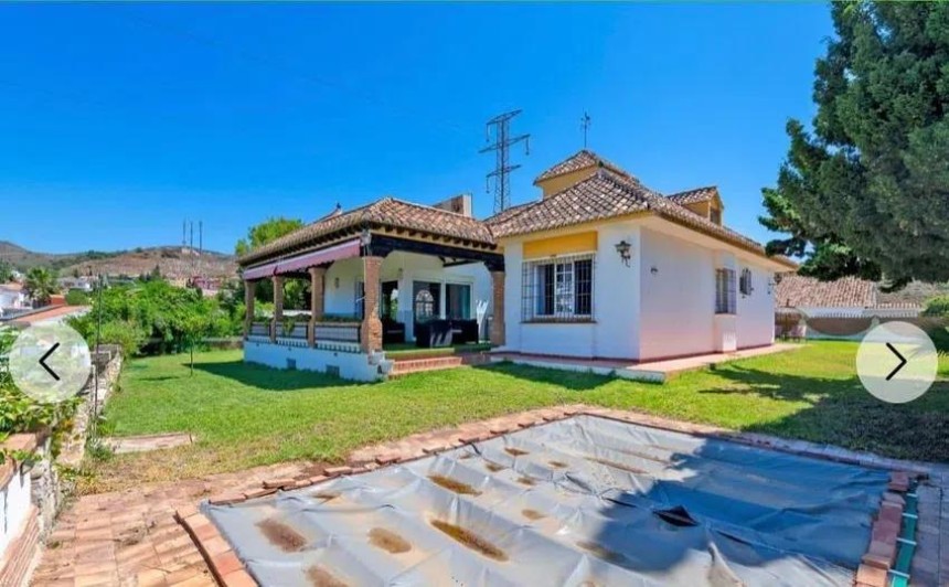 Villa en venta en La Cala del Moral (Rincón de la Victoria)