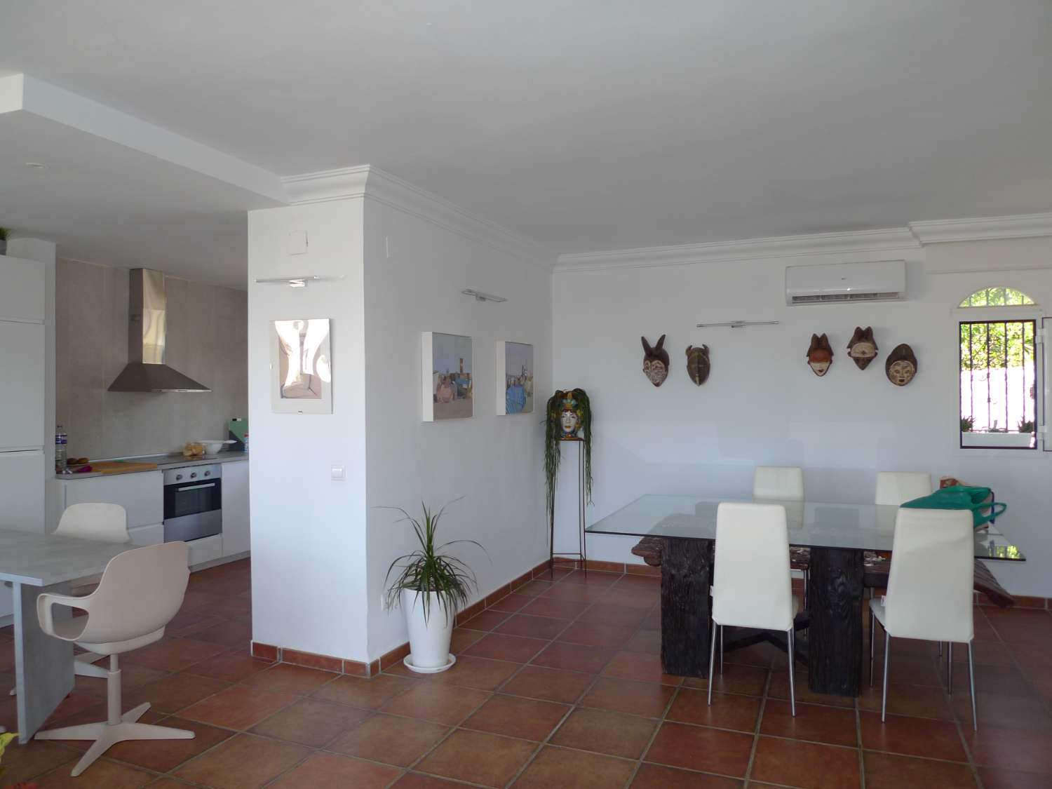 Charming 6-bedroom villa for sale in Capistrano Village, Nerja