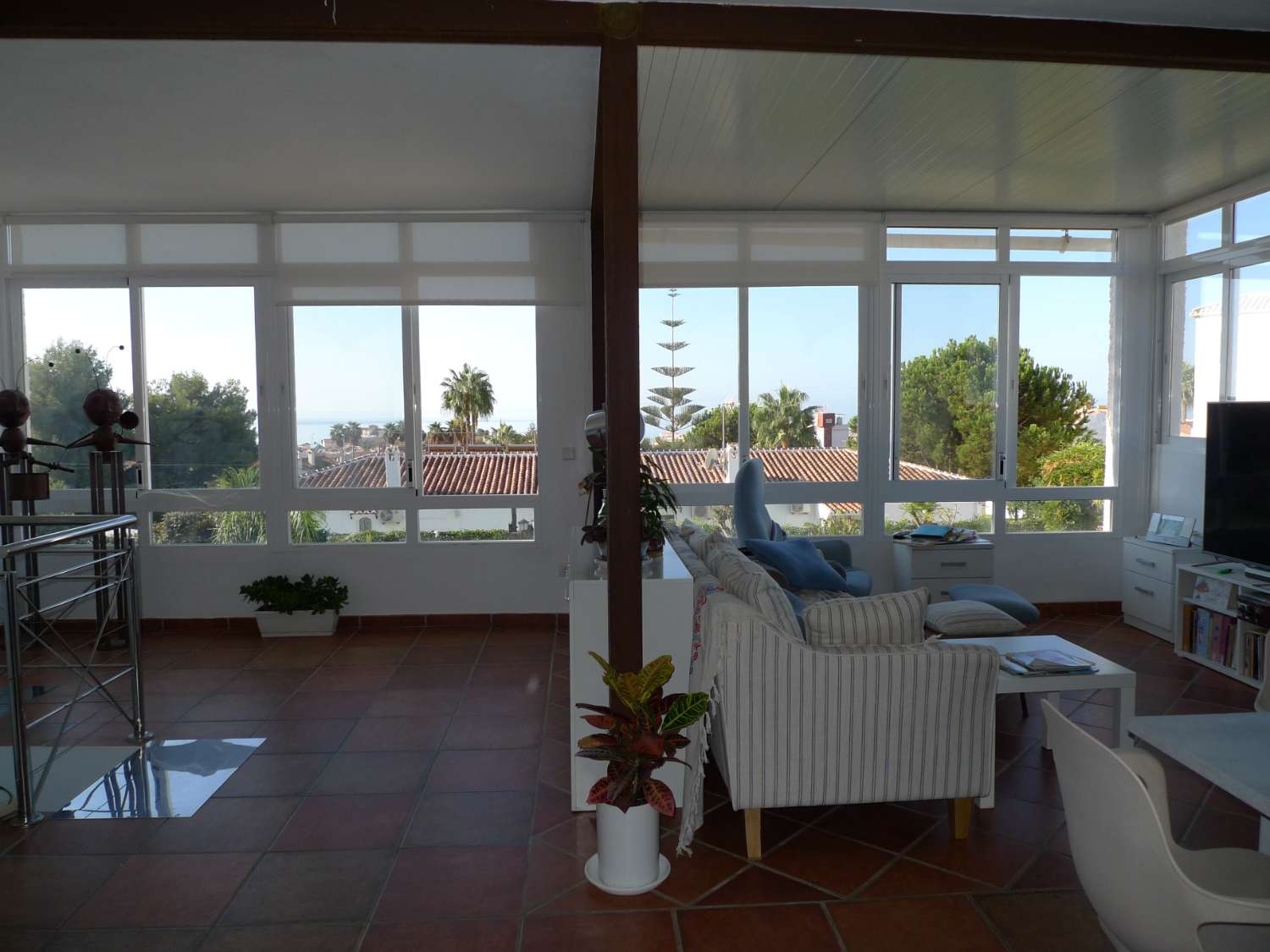 Charmante villa met 6 slaapkamers te koop in Capistrano Village, Nerja