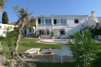 Villa en venta en Capistrano (Nerja)