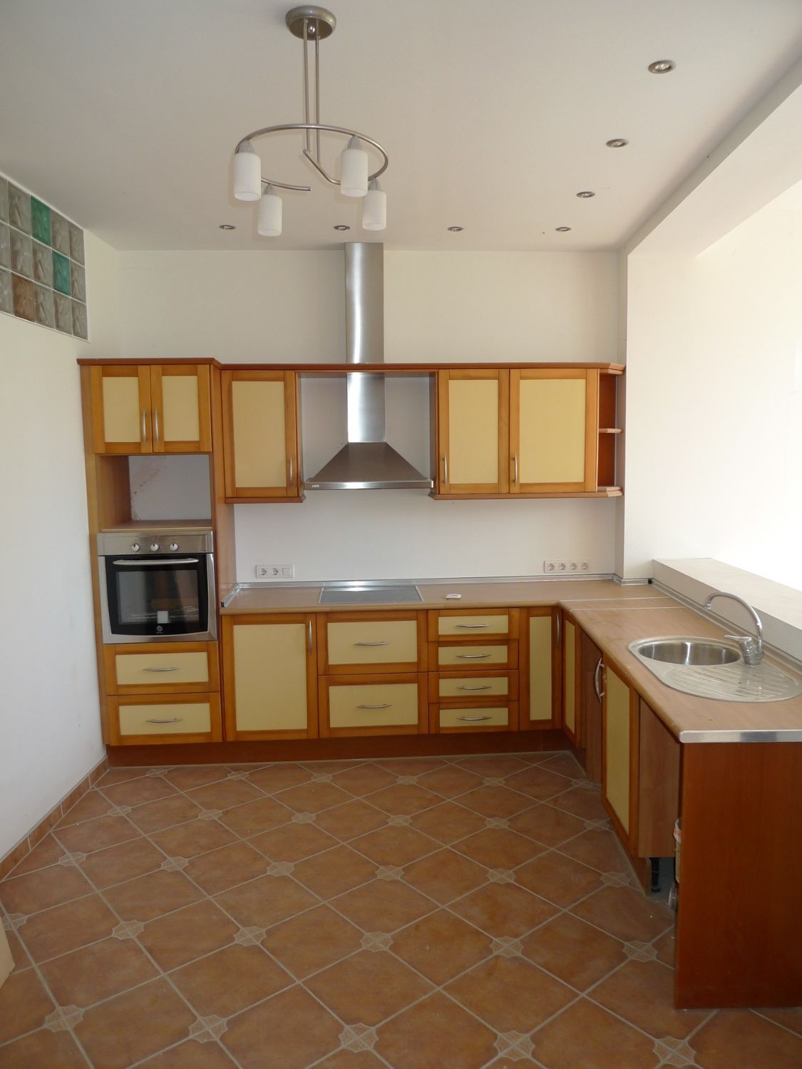 Townhouse divided into 3 independent apartments for sale in Torrox Pueblo